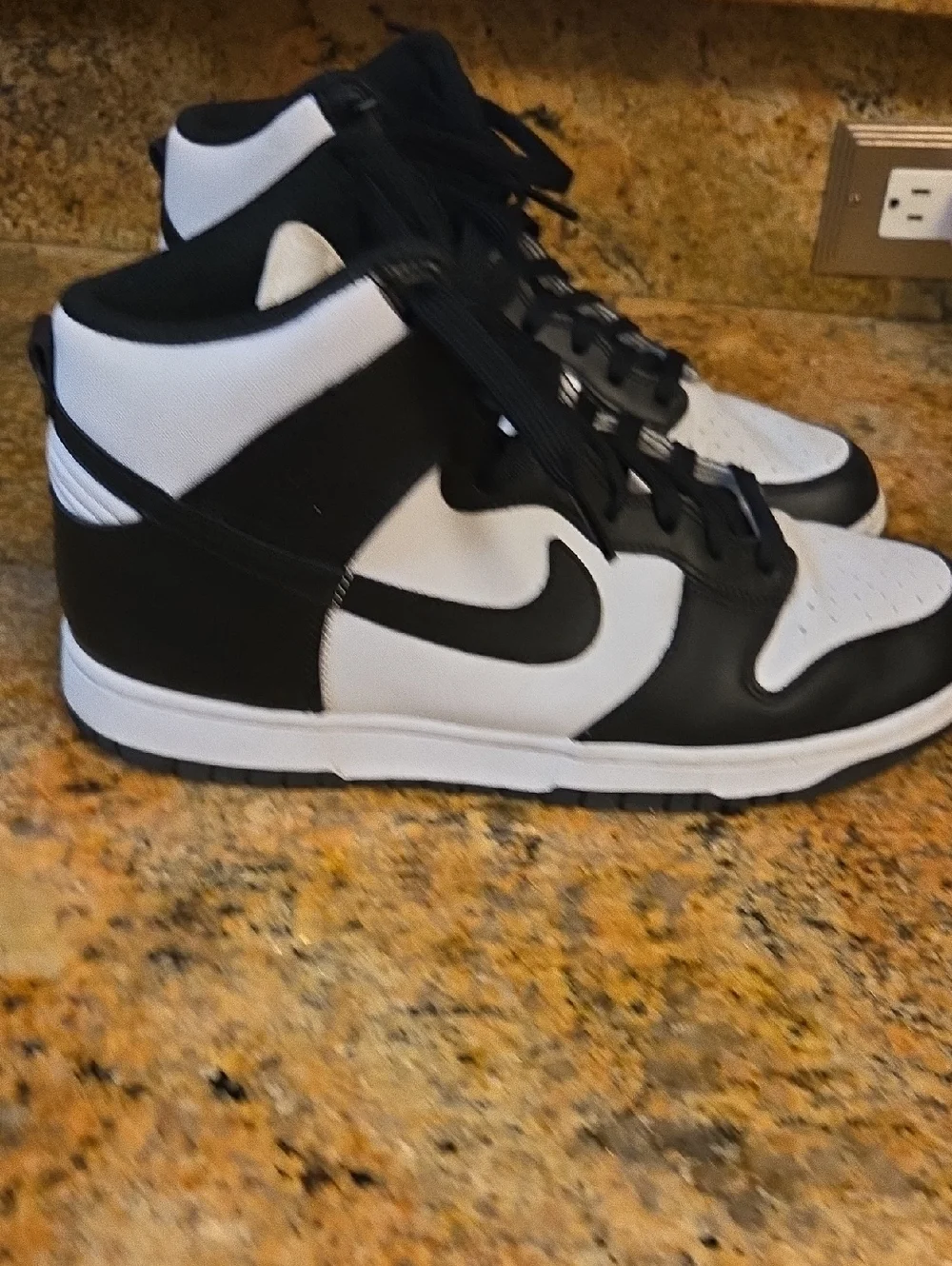 Nike Men’s High Top Sneakers Black White